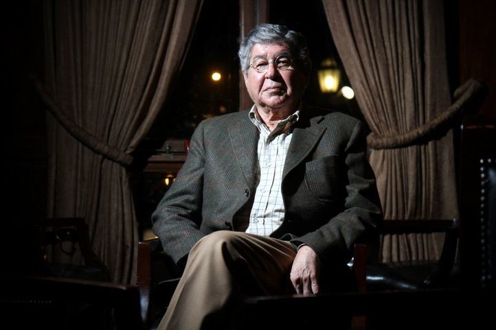 Foto de archivo de Alfredo Bryce Echenique
