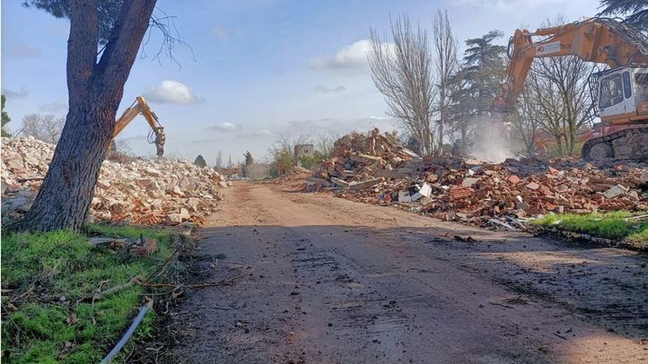 Trabajos de demolición para el Nuevo Barrio Campamento