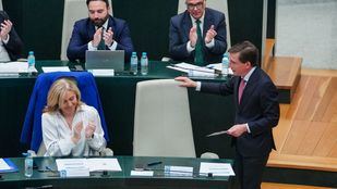Ángel Niño, Carlos Izquierdo, Inma Sanz y José Luis Martínez-Almeida, en el pleno de Cibeles.