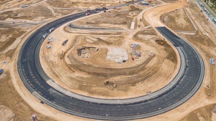 La cruva 'la Monumental' del circuito Madring ya está asfaltada