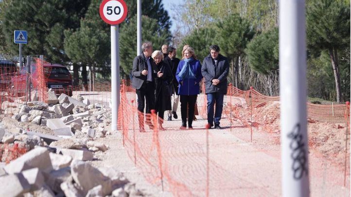 Visita del Ayuntamiento a los trabajos de acondicionamiento y reordenación en el entorno del arroyo de Valdebebas