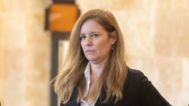 Archivo: La consejera de Madrid, Ana Dávila, a su salida de la XIII Conferencia Sectorial de la Inmigración, en la sede del Ministerio