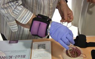 El Hospital de La Princesa invita a experimentar cómo se vive con Párkinson