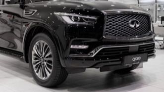 Imagen del neumático de un vehículo.