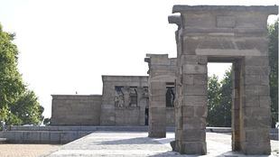 El vandalismo en Debod no es nuevo: al menos dos episodios documentados precedieron al deterioro visible en 2026
