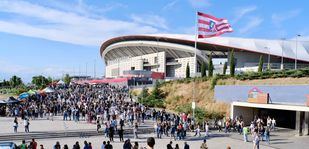 Ambiente en los alrededores del Metropolitano antes del segundo concierto de Bruce Springsteen