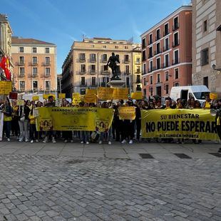 Trabajadoras de escuelas infantiles exigen una reunión con Almeida