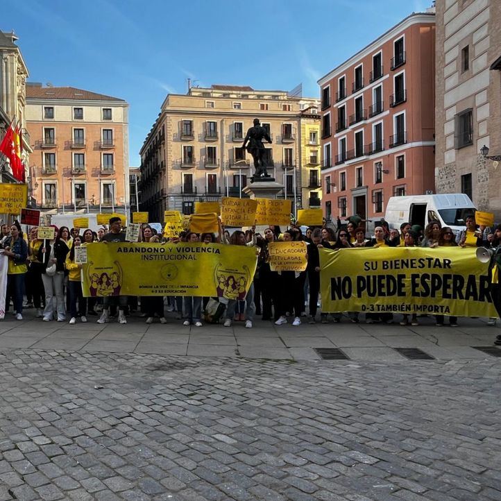 Trabajadoras de escuelas infantiles exigen una reunión con Almeida