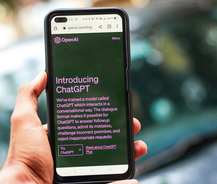 ChatGPT se cae a nivel mundial: los usuarios informan de fallos en el chatbot de OpenAI