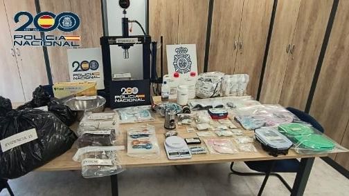 Arrestado con dos kilos de cocaína tras una persecución en patinete en Carabanchel