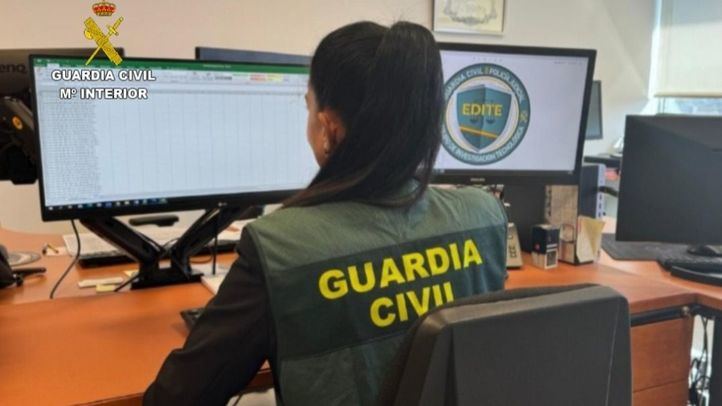 Una agente de la Guardia Civil.