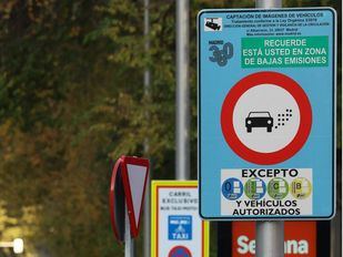 Cartel de inicio de Zona de Bajas Emisiones (ZBE) en Madrid