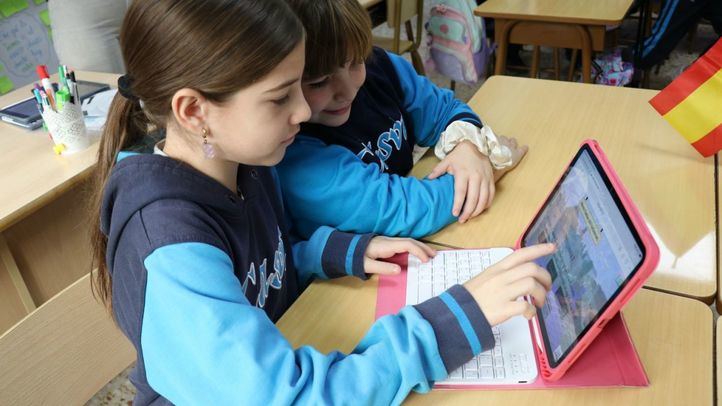 Estudiantes del centro educativo en un aula
