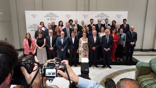 Primeros asistentes a la Lectura Continuada del Quijote en el Círculo, entre quienes está el Premio Cervantes, Gonzalo Celorio.