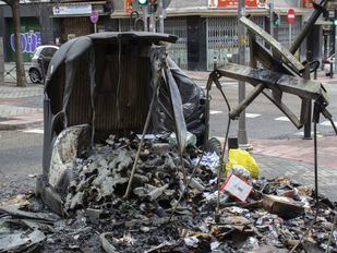 Contenedores, incendio, vandalismo.