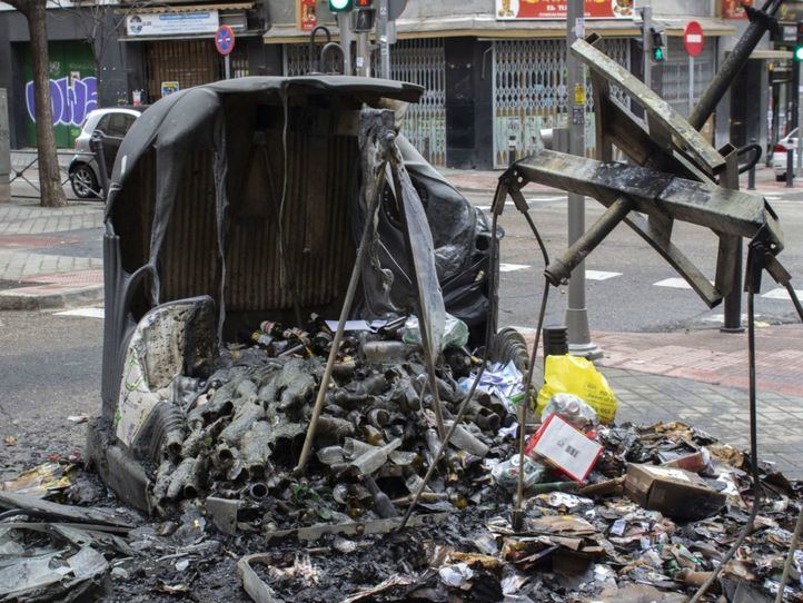 Contenedores, incendio, vandalismo.