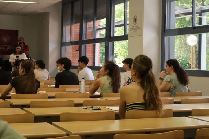 estudiantes en la Prueba de Acceso a la Universidad