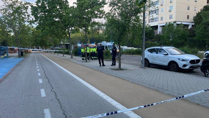 La Policía busca al conductor de un patinete que atropelló a un hombre de 66 años en Vallecas