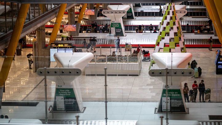 Desarticulada una red que introducía cocaína base por la terminal de carga de Barajas