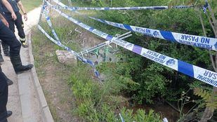 Lugar por donde cayó el ciclista rescatado en Pozuelo