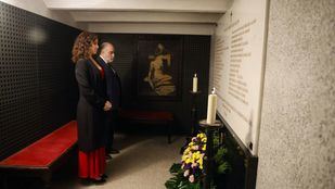 Isabel Díaz Ayuso en el cementerio de La Florida