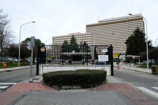Los españoles del crucero afectado por hantavirus serán evacuados a l Hospital Gómez Ulla de Madrid
