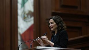 Convocan una concentración ante la Embajada de México en apoyo a Ayuso tras su regreso anticipado del país