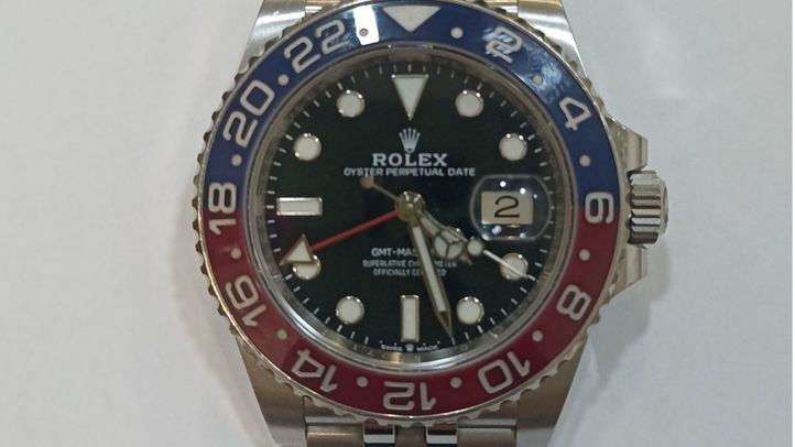 Un rolex incautado por la Policía Nacional.