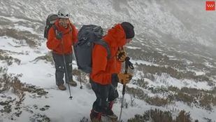 Varios rescatados por nieve y viento en Cotos