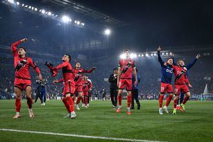 Celebración de los jugadores tras la clasificación para la final.