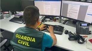 La Guardia Civil arresta a 15 personas por estafas bancarias