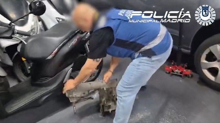 Desarticulado un taller en Moratalaz que distribuía piezas de motos robadas