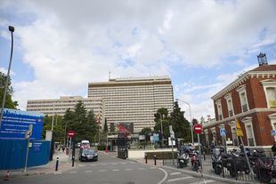 Fachada del Hospital Gómez Ulla