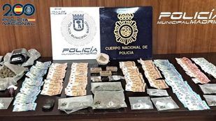 Droga y dinero en efectivo incautado en un narcopiso de Villa de Vallecas