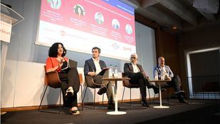 Mesa de debate 'Talento en tránsito: la formación como palanca de transformación'.