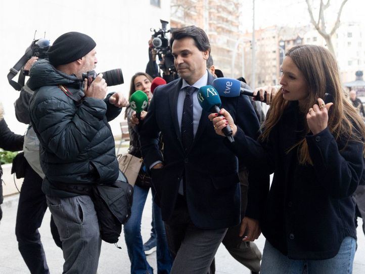 La pareja de la presidenta de la Comunidad de Madrid, Alberto González Amador, llega a declarar a los juzgados de Plaza de Castilla