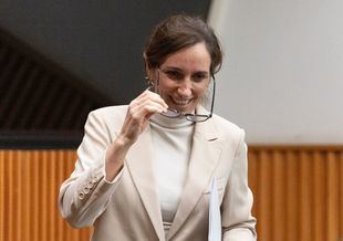 La ministra de Sanidad, Mónica García, durante la jornada parlamentaria 'Reset al Odio Digital: Plataformas, divulgadores, juristas e instituciones frente al odio en la red'