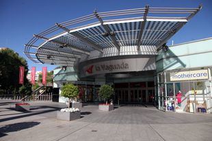 Archivo: Centro comercial La Vaguada.