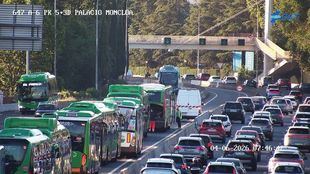 Bus VAO de la A-6 congestionado, tras una avería esta mañana