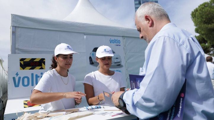 Voltio by Mutua acerca la movilidad eléctrica a Madrid Río en la Feria del Vehículo Eléctrico de Madrid
