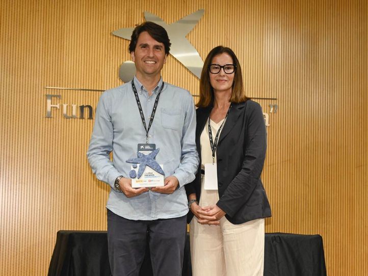 Manuel Marina, CEO de Idoven, recoge el Premio EmprendeXXI