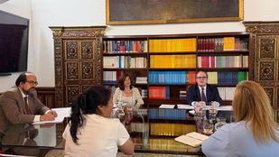 Reunión entre el Defensor del Pueblo y la FAPA Francisco Giner de los Ríos