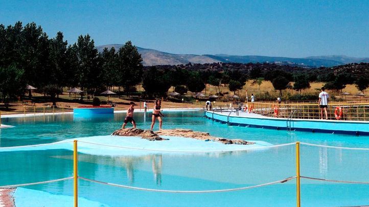 Piscina Natural del Embalse de Riosequillo en Buitrago de Lozoya
