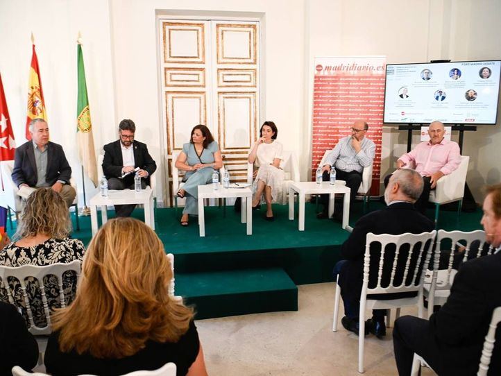 Primera mesa de debate, 'Cómo se gestionan los residuos en la Comunidad de Madrid: modelo, costes y realidad territorial'