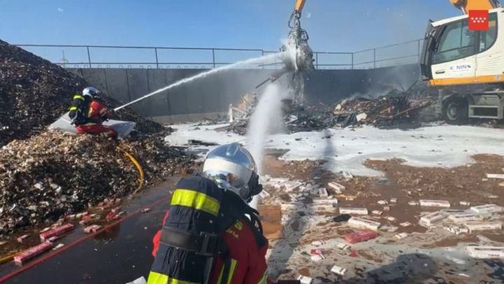 Incendio en una planta de reciclaje de Arganda del Rey