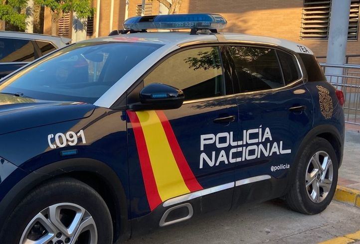 Arrestado en Móstoles por apuñalar a su compañero de vivienda tras una disputa por poner la lavadora de madrugada