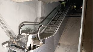 Montaje de escaleras mecánicas en Metro de Madrid