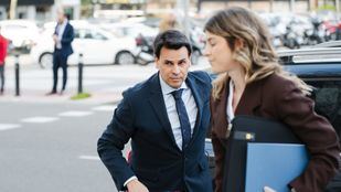 Alberto González Amador a su llegada a los juzgados de Plaza de Castilla en abril de 2025.