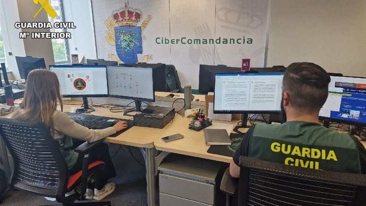 La víctima fue inducida a autorizar una transferencia de 5.000 euros bajo la falsa premisa de reforzar la seguridad de su cuenta.