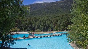 Piscina natural en el parque Las Berceas en Cercedilla